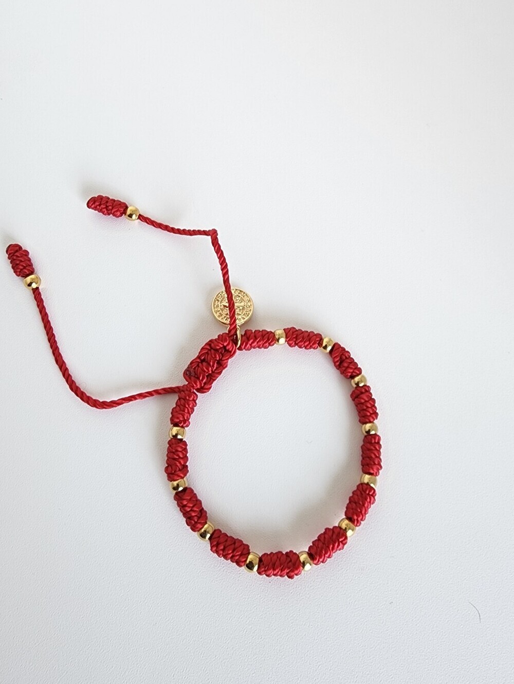 Red String Virgin Mary Bracelet Adjustable Gold Tone Protection Charm